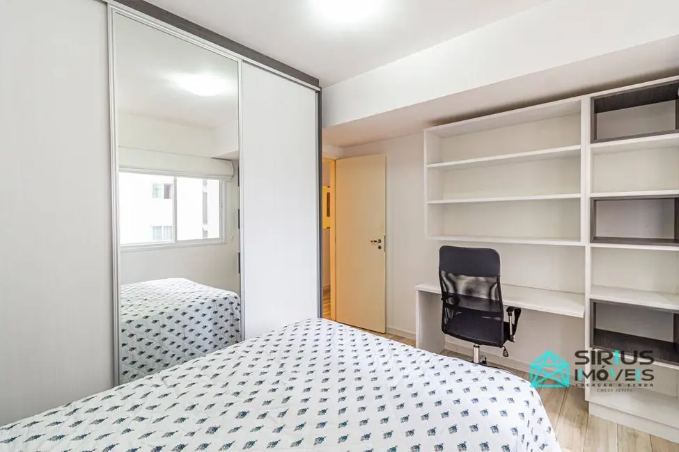 Apartamento com 1 quarto para alugar, 87m2 em Centro, Curitiba - PR - imagem 5 Foto 5 de Apartamento com 1 quarto para alugar, 87m2 em Centro, Curitiba - PR
