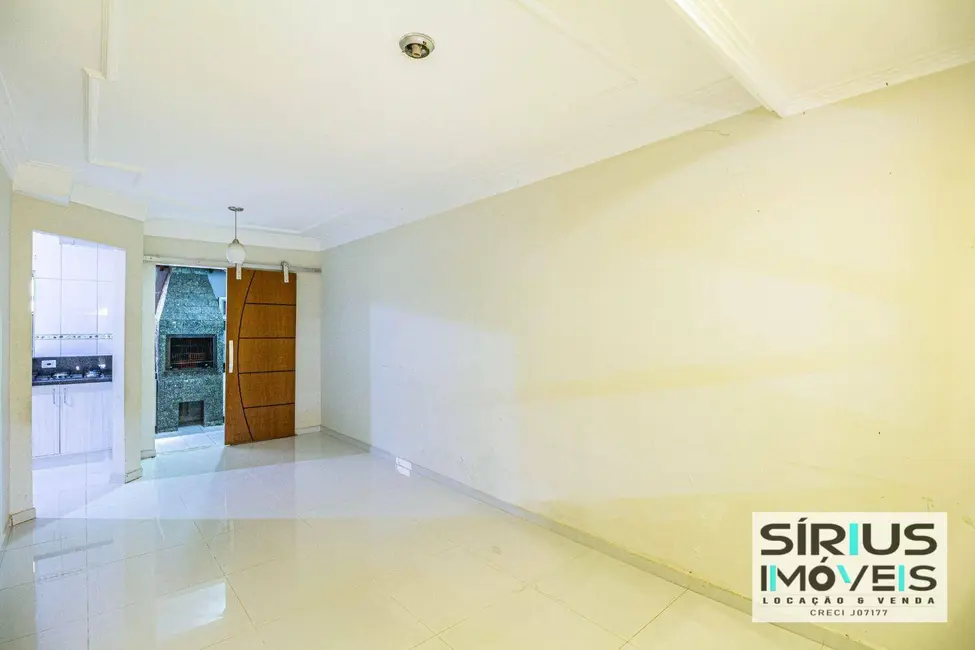 Sobrado com 3 quartos à venda, 370m2 em Almirante Tamandare - PR - imagem 9 Foto 9 de Sobrado com 3 quartos à venda, 370m2 em Almirante Tamandare - PR