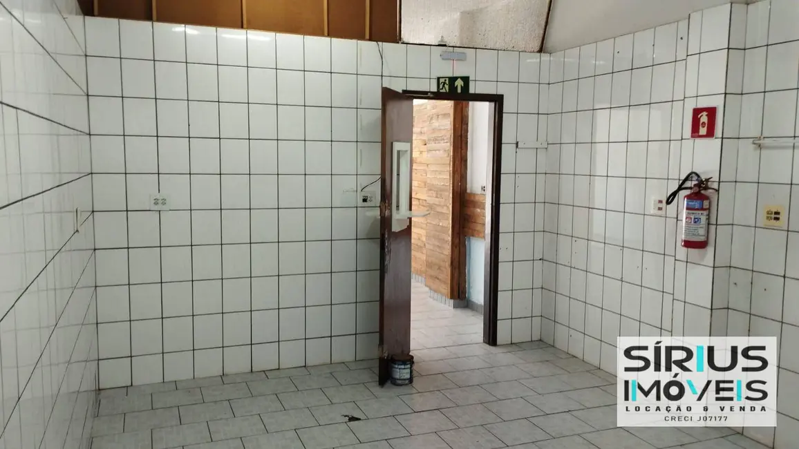 Loja para alugar, 70m2 em Centro, Curitiba - PR - imagem 6 Foto 6 de Loja para alugar, 70m2 em Centro, Curitiba - PR