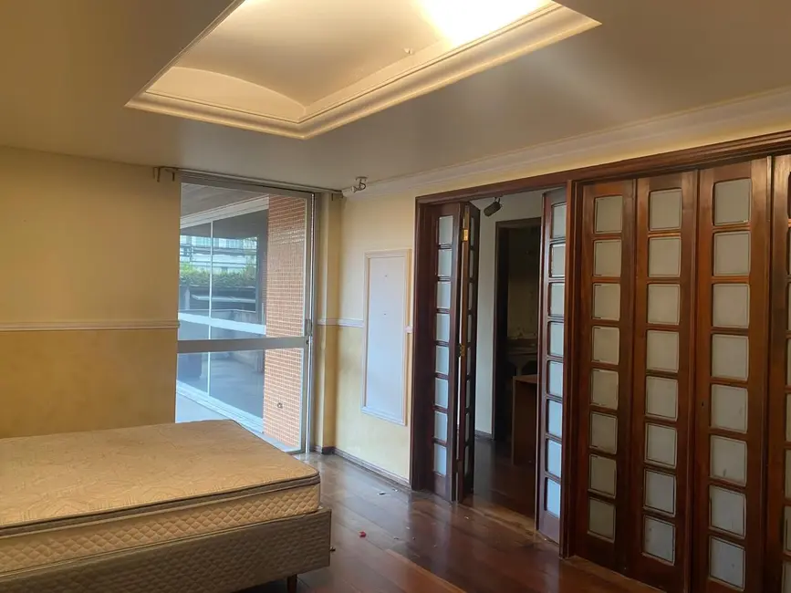 Foto 9 de Apartamento com 4 quartos para alugar, 230m2 em São Francisco, Curitiba - PR