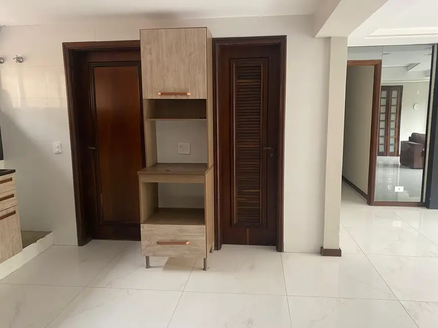 Foto 5 de Apartamento com 4 quartos para alugar, 230m2 em São Francisco, Curitiba - PR