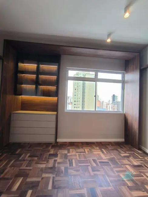 Foto 2 de Apartamento com 1 quarto à venda, 80m2 em Centro, Curitiba - PR