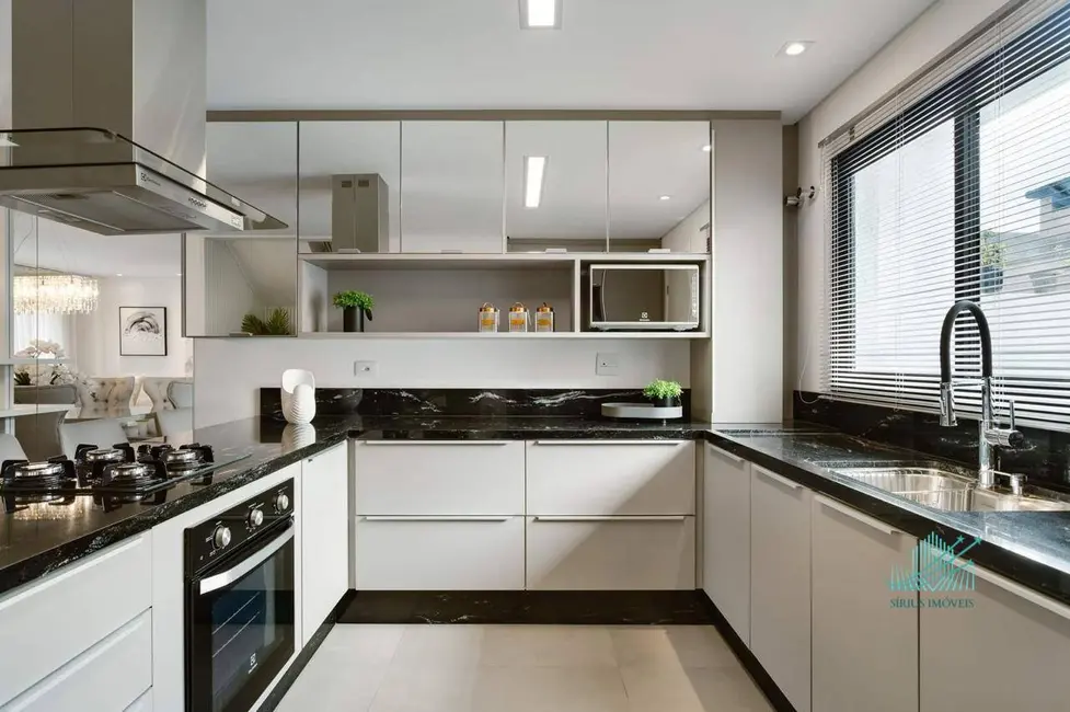 Sobrado com 3 quartos à venda, 138m2 em Atuba, Curitiba - PR - imagem 5 Foto 5 de Sobrado com 3 quartos à venda, 138m2 em Atuba, Curitiba - PR