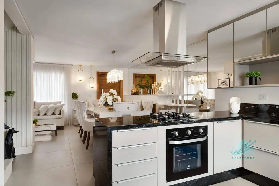 Sobrado com 3 quartos à venda, 138m2 em Atuba, Curitiba - PR - imagem 7 Foto 7 de Sobrado com 3 quartos à venda, 138m2 em Atuba, Curitiba - PR