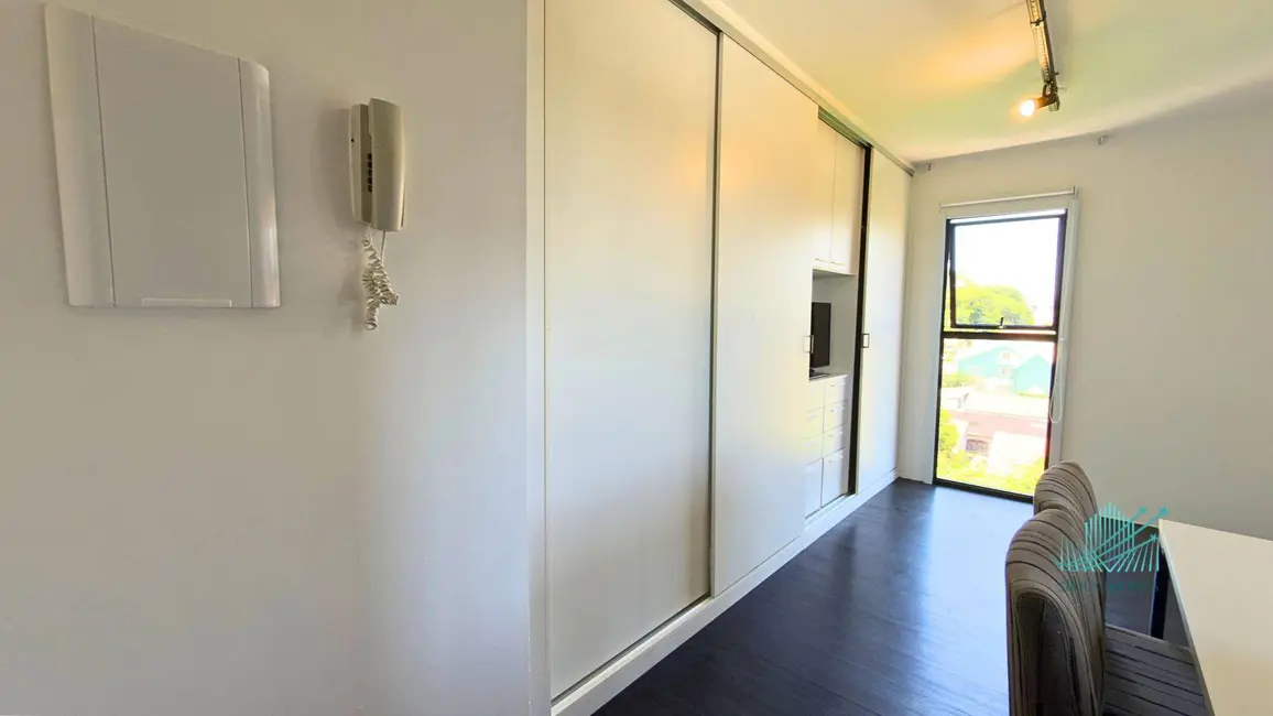 Kitnet para alugar, 55m2 em Portão, Curitiba - PR - imagem 6 Foto 6 de Kitnet para alugar, 55m2 em Portão, Curitiba - PR