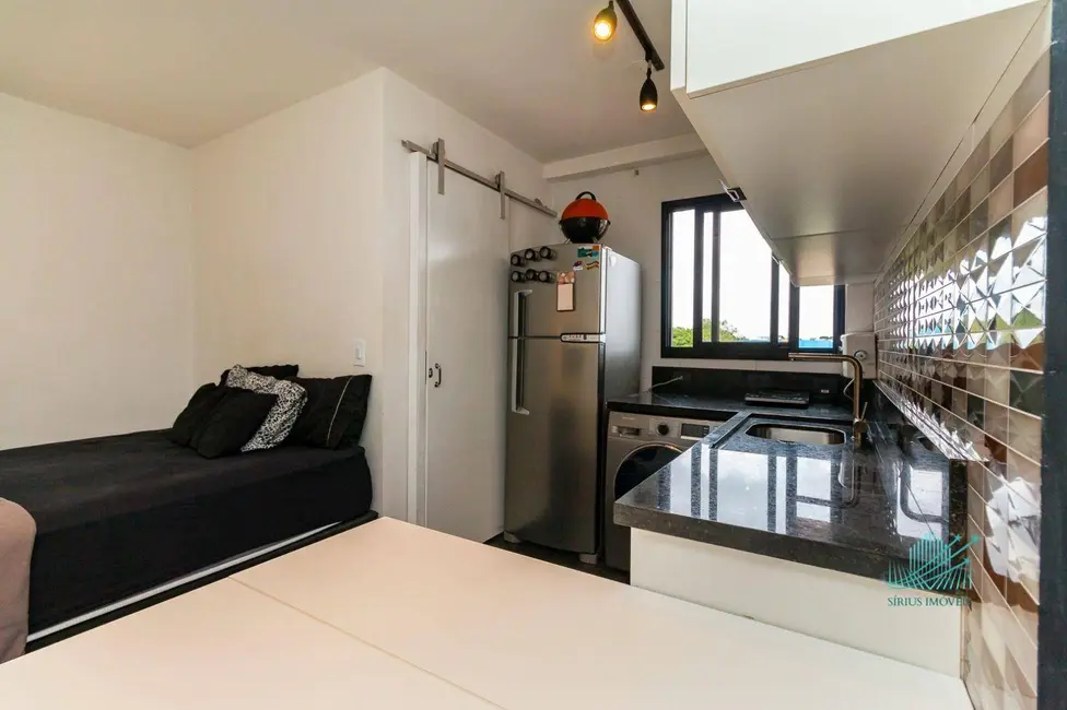 Foto 15 de Kitnet para alugar, 55m2 em Portão, Curitiba - PR