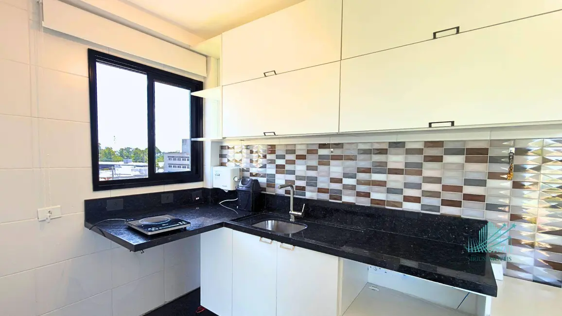 Foto 14 de Kitnet para alugar, 55m2 em Portão, Curitiba - PR