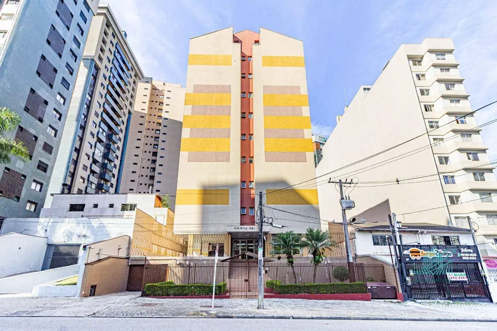 Apartamento com 2 quartos para alugar, 76m2 em Cristo Rei, Curitiba - PR - imagem 1 Foto 1 de Apartamento com 2 quartos para alugar, 76m2 em Cristo Rei, Curitiba - PR