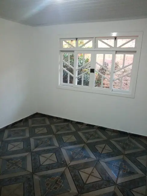Casa com 3 quartos para alugar, 140m2 em Cruzeiro, Sao Bento Do Sul - SC - imagem 8 Foto 8 de Casa com 3 quartos para alugar, 140m2 em Cruzeiro, Sao Bento Do Sul - SC