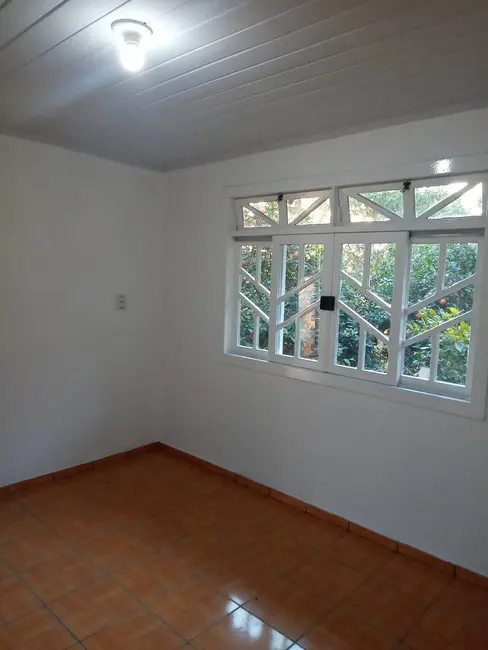 Casa com 3 quartos para alugar, 140m2 em Cruzeiro, Sao Bento Do Sul - SC - imagem 6 Foto 6 de Casa com 3 quartos para alugar, 140m2 em Cruzeiro, Sao Bento Do Sul - SC