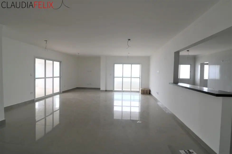 Foto 2 de Apartamento com 4 quartos à venda, 292m2 em Guilhermina, Praia Grande - SP