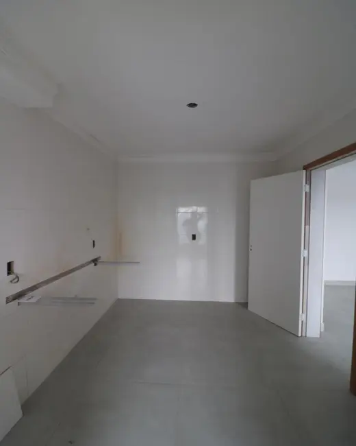 Apartamento com 2 quartos à venda, 131m2 em Canto do Forte, Praia Grande - SP - imagem 7 Foto 7 de Apartamento com 2 quartos à venda, 131m2 em Canto do Forte, Praia Grande - SP