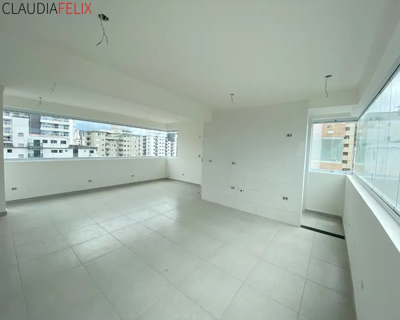 Foto 5 de Apartamento com 2 quartos à venda, 93m2 em Guilhermina, Praia Grande - SP