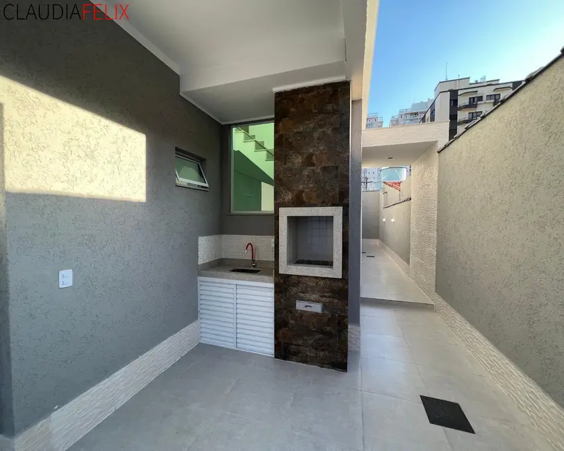 Foto 2 de Casa com 3 quartos à venda, 120m2 em Ocian, Praia Grande - SP