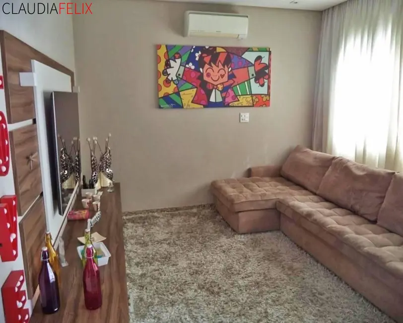 Foto 5 de Casa com 3 quartos à venda, 228m2 em Guilhermina, Praia Grande - SP