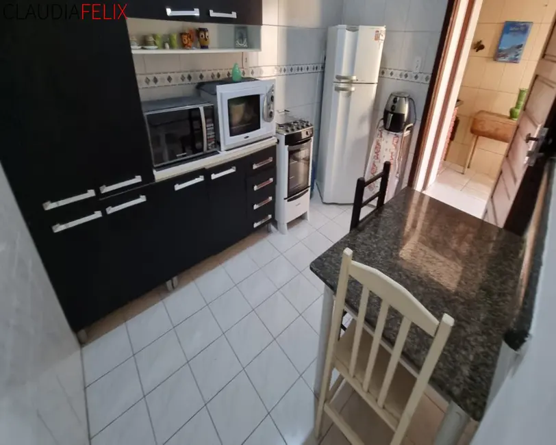 Casa com 3 quartos à venda, 130m2 em Ocian, Praia Grande - SP - imagem 8 Foto 8 de Casa com 3 quartos à venda, 130m2 em Ocian, Praia Grande - SP