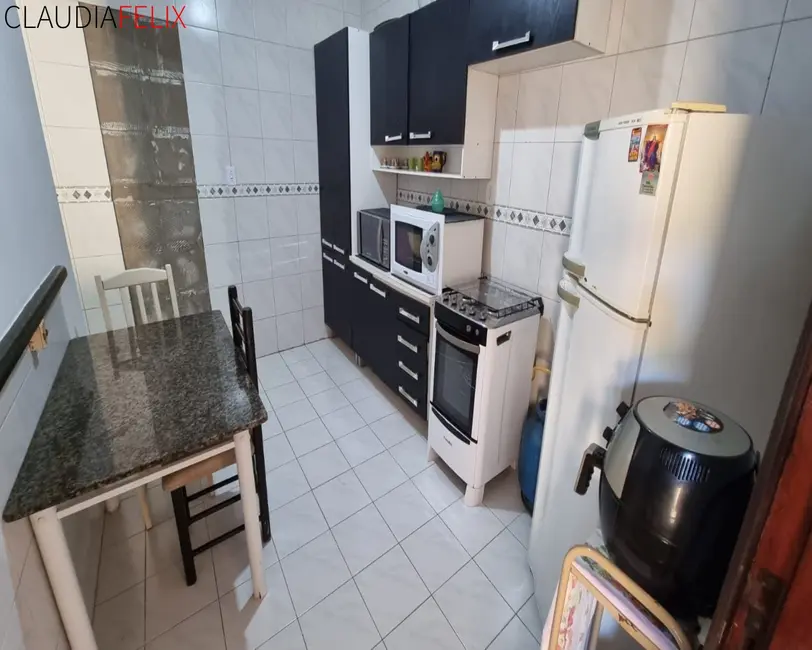 Casa com 3 quartos à venda, 130m2 em Ocian, Praia Grande - SP - imagem 6 Foto 6 de Casa com 3 quartos à venda, 130m2 em Ocian, Praia Grande - SP