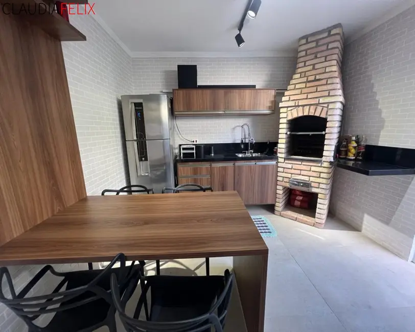 Foto 5 de Casa com 3 quartos à venda, 140m2 em Canto do Forte, Praia Grande - SP