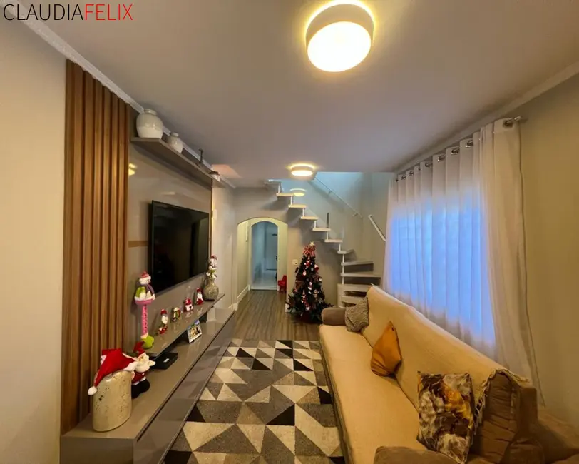 Foto 2 de Casa com 3 quartos à venda, 140m2 em Canto do Forte, Praia Grande - SP