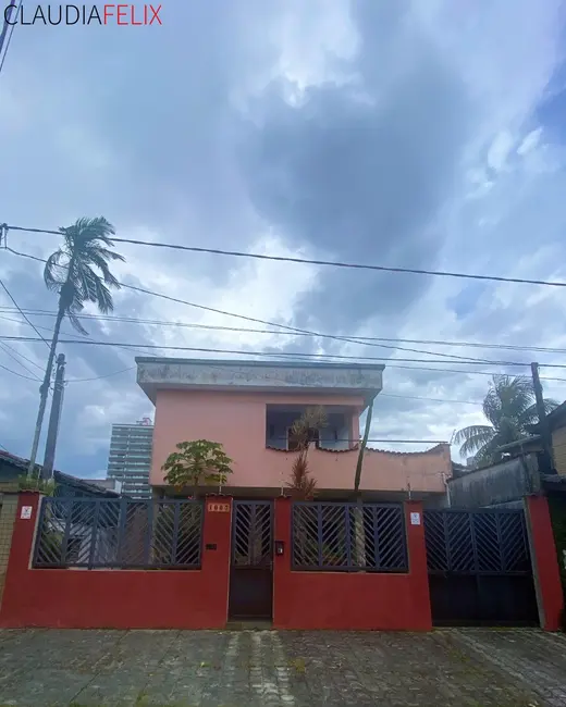 Casa com 3 quartos à venda, 358m2 em Canto do Forte, Praia Grande - SP - imagem 5 Foto 5 de Casa com 3 quartos à venda, 358m2 em Canto do Forte, Praia Grande - SP