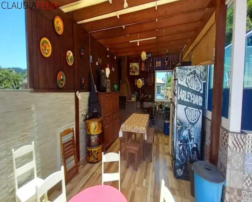 Casa com 3 quartos à venda, 270m2 em Canto do Forte, Praia Grande - SP - imagem 2 Foto 2 de Casa com 3 quartos à venda, 270m2 em Canto do Forte, Praia Grande - SP