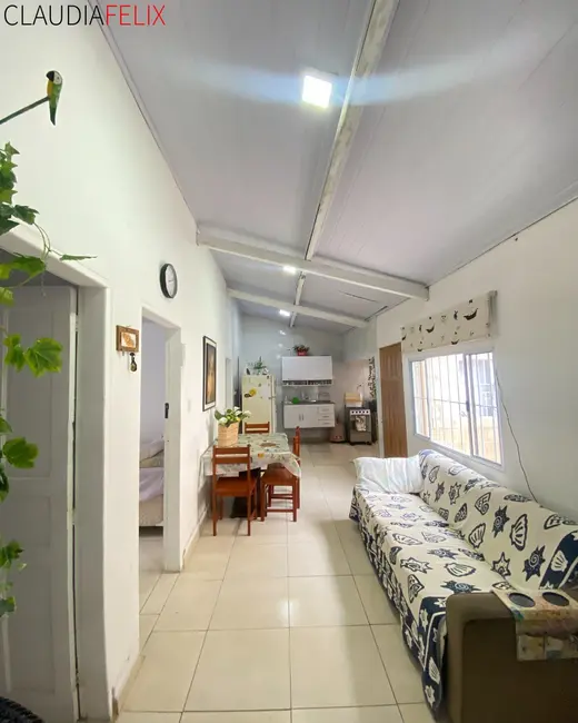 Casa com 4 quartos à venda, 79m2 em Canto do Forte, Praia Grande - SP - imagem 5 Foto 5 de Casa com 4 quartos à venda, 79m2 em Canto do Forte, Praia Grande - SP