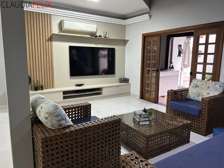 Foto 1 de Casa com 3 quartos à venda, 260m2 em Canto do Forte, Praia Grande - SP