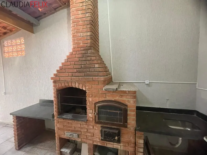 Foto 2 de Casa com 3 quartos à venda, 194m2 em Guilhermina, Praia Grande - SP