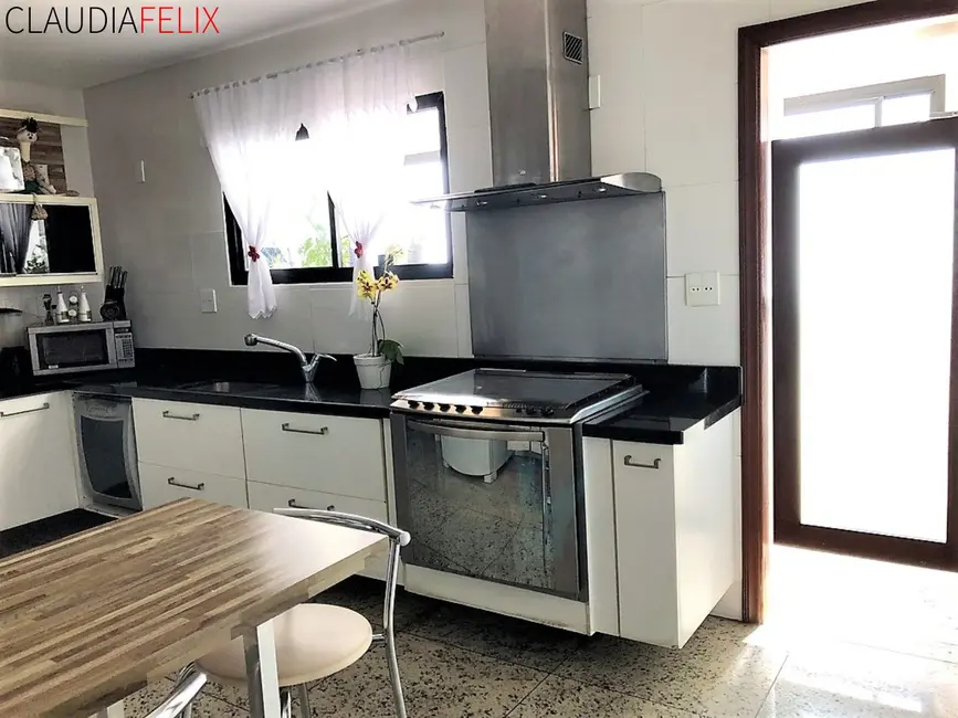 Apartamento com 3 quartos à venda, 168m2 em Canto do Forte, Praia Grande - SP - imagem 9 Foto 9 de Apartamento com 3 quartos à venda, 168m2 em Canto do Forte, Praia Grande - SP