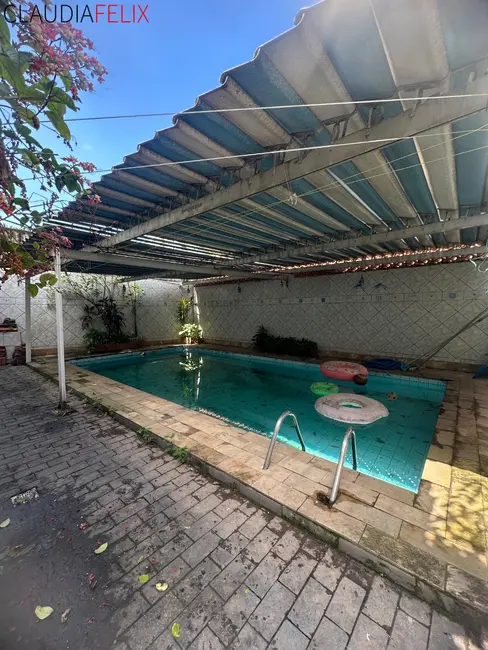 Foto 3 de Casa com 3 quartos à venda, 125m2 em Guilhermina, Praia Grande - SP