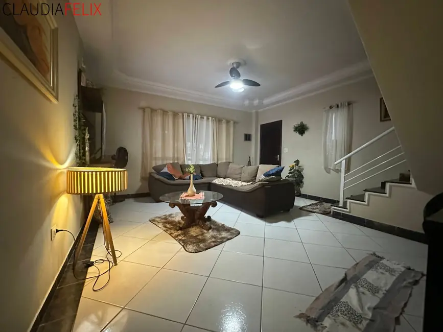 Foto 1 de Casa com 3 quartos à venda, 131m2 em Boqueirão, Praia Grande - SP