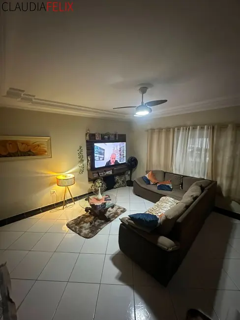 Foto 3 de Casa com 3 quartos à venda, 131m2 em Boqueirão, Praia Grande - SP