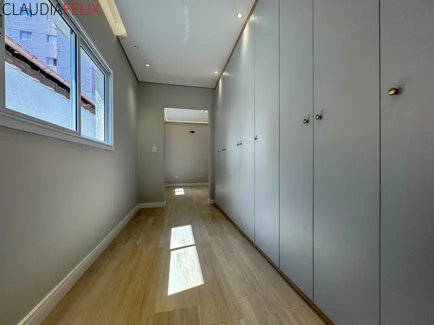 Casa com 3 quartos à venda, 102m2 em Canto do Forte, Praia Grande - SP - imagem 8 Foto 8 de Casa com 3 quartos à venda, 102m2 em Canto do Forte, Praia Grande - SP