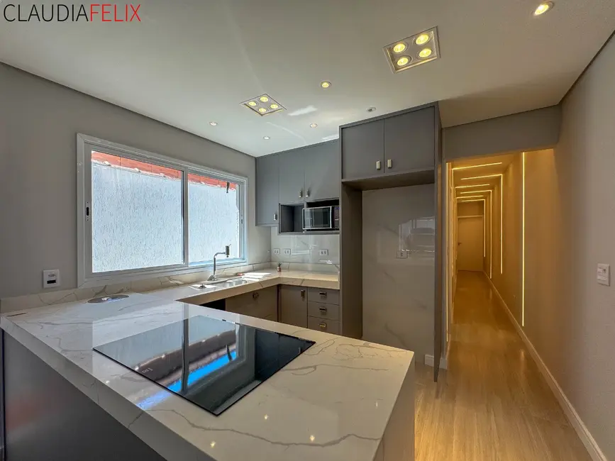 Casa com 3 quartos à venda, 102m2 em Canto do Forte, Praia Grande - SP - imagem 3 Foto 3 de Casa com 3 quartos à venda, 102m2 em Canto do Forte, Praia Grande - SP