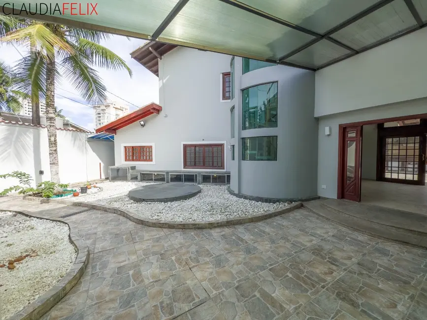 Casa com 5 quartos à venda, 287m2 em Canto do Forte, Praia Grande - SP - imagem 1 Foto 1 de Casa com 5 quartos à venda, 287m2 em Canto do Forte, Praia Grande - SP
