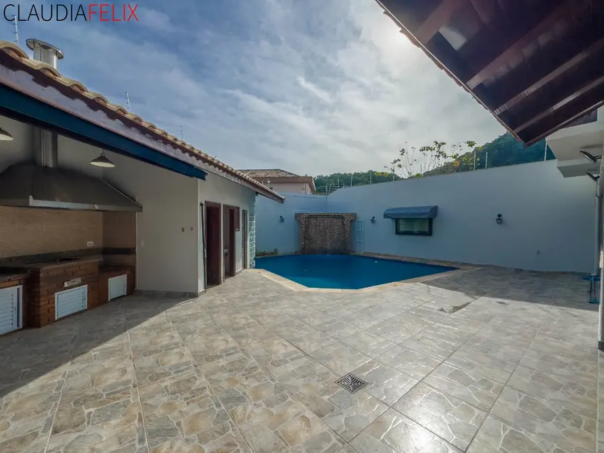 Casa com 5 quartos à venda, 287m2 em Canto do Forte, Praia Grande - SP - imagem 5 Foto 5 de Casa com 5 quartos à venda, 287m2 em Canto do Forte, Praia Grande - SP