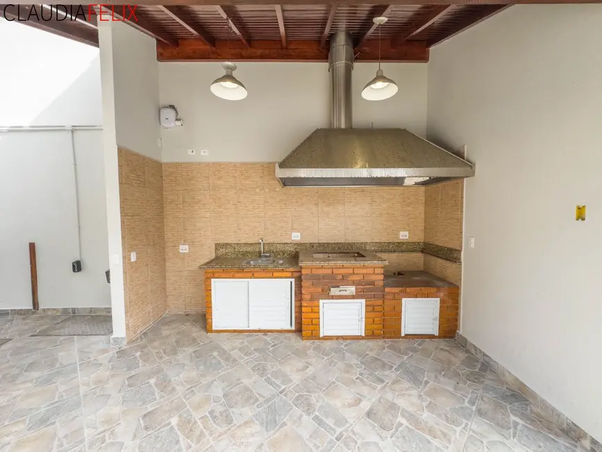 Casa com 5 quartos à venda, 287m2 em Canto do Forte, Praia Grande - SP - imagem 4 Foto 4 de Casa com 5 quartos à venda, 287m2 em Canto do Forte, Praia Grande - SP