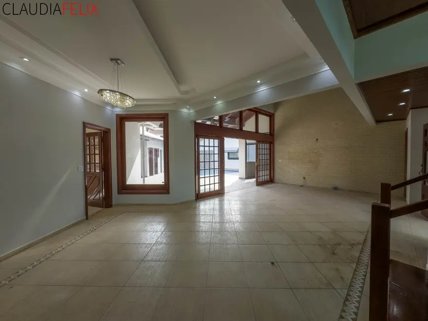 Casa com 5 quartos à venda, 287m2 em Canto do Forte, Praia Grande - SP - imagem 9 Foto 9 de Casa com 5 quartos à venda, 287m2 em Canto do Forte, Praia Grande - SP