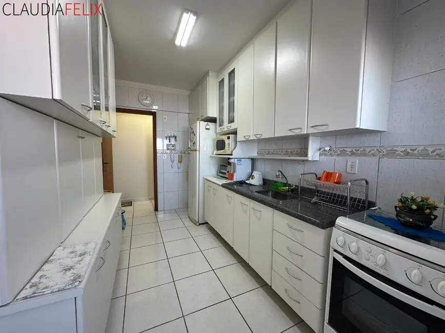 Foto 6 de Apartamento com 2 quartos para alugar, 90m2 em Guilhermina, Praia Grande - SP