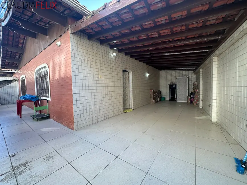 Foto 2 de Casa com 2 quartos à venda, 86m2 em Aviação, Praia Grande - SP