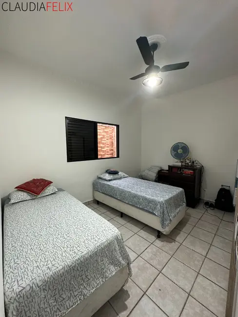 Casa com 1 quarto à venda, 80m2 em Sítio do Campo, Praia Grande - SP - imagem 8 Foto 8 de Casa com 1 quarto à venda, 80m2 em Sítio do Campo, Praia Grande - SP