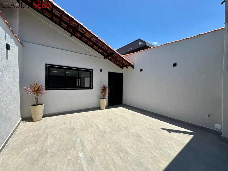 Foto 1 de Casa com 3 quartos à venda, 134m2 em Boqueirão, Praia Grande - SP