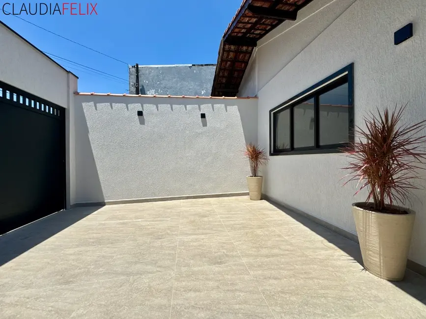 Foto 2 de Casa com 3 quartos à venda, 134m2 em Boqueirão, Praia Grande - SP