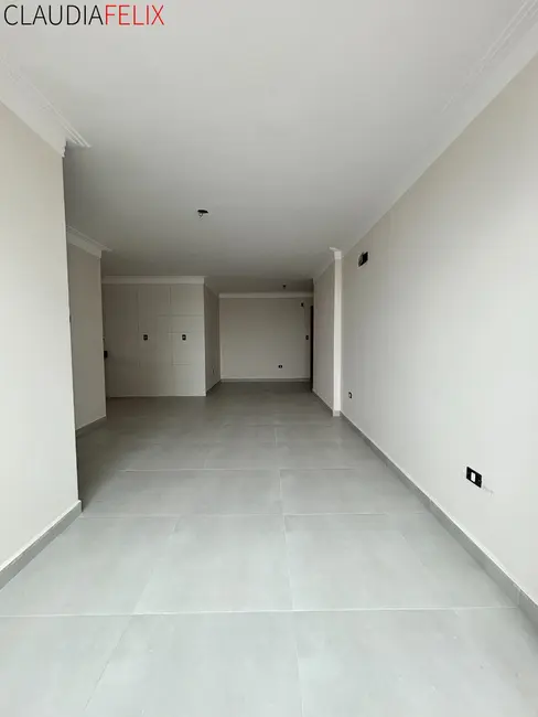 Foto 5 de Apartamento com 2 quartos à venda, 73m2 em Guilhermina, Praia Grande - SP