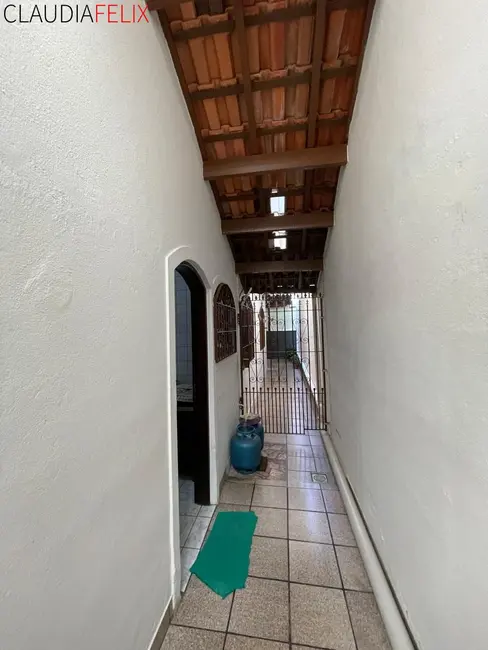 Casa com 2 quartos à venda, 87m2 em Caiçara, Praia Grande - SP - imagem 2 Foto 2 de Casa com 2 quartos à venda, 87m2 em Caiçara, Praia Grande - SP