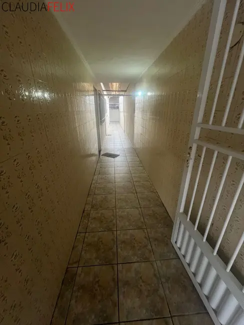 Foto 2 de Casa com 2 quartos à venda, 65m2 em Maracanã, Praia Grande - SP