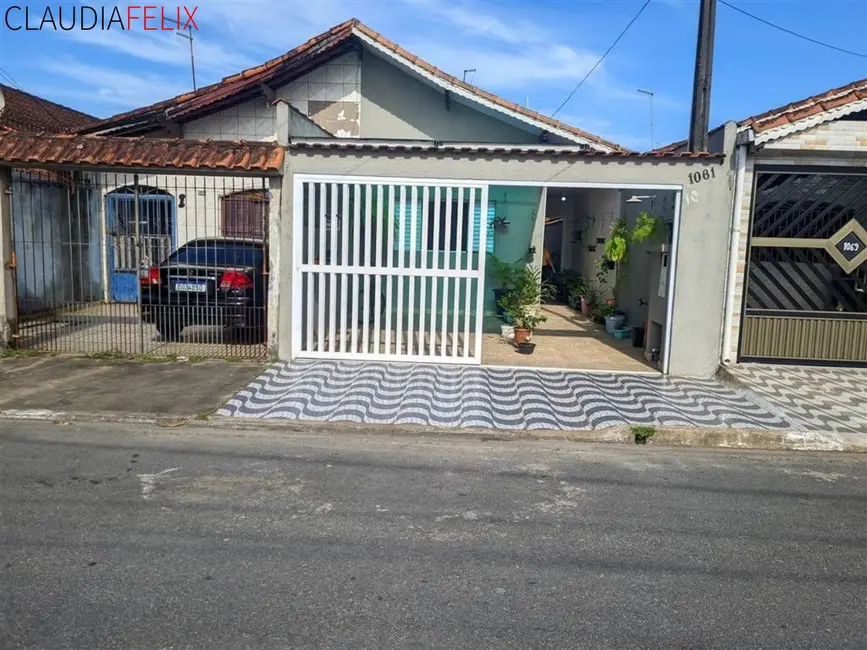 Foto 1 de Casa com 2 quartos à venda, 64m2 em Maracanã, Praia Grande - SP