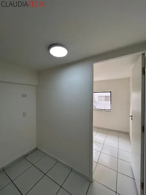 Sala Comercial para alugar, 14m2 em Boqueirão, Praia Grande - SP - imagem 4 Foto 4 de Sala Comercial para alugar, 14m2 em Boqueirão, Praia Grande - SP