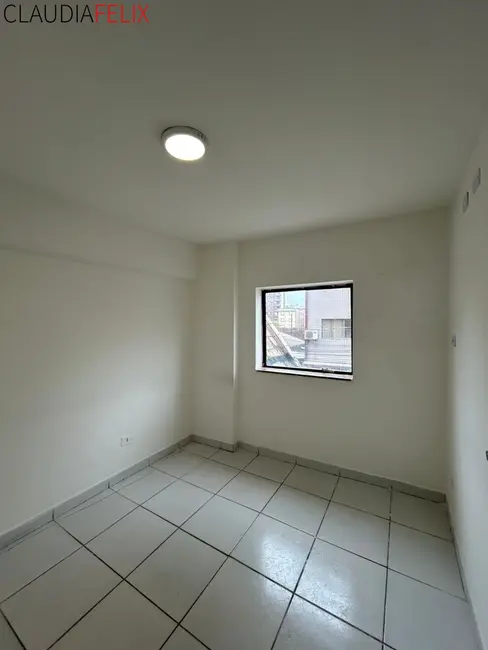 Sala Comercial para alugar, 14m2 em Boqueirão, Praia Grande - SP - imagem 2 Foto 2 de Sala Comercial para alugar, 14m2 em Boqueirão, Praia Grande - SP