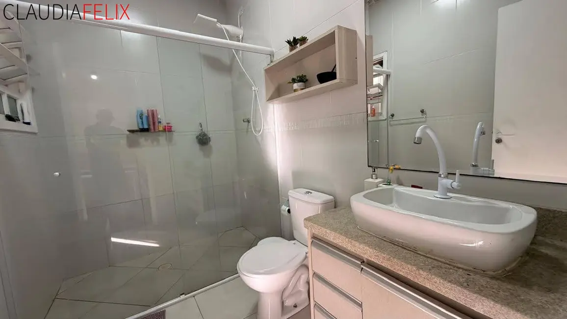 Casa com 3 quartos à venda, 71m2 em Canto do Forte, Praia Grande - SP - imagem 3 Foto 3 de Casa com 3 quartos à venda, 71m2 em Canto do Forte, Praia Grande - SP